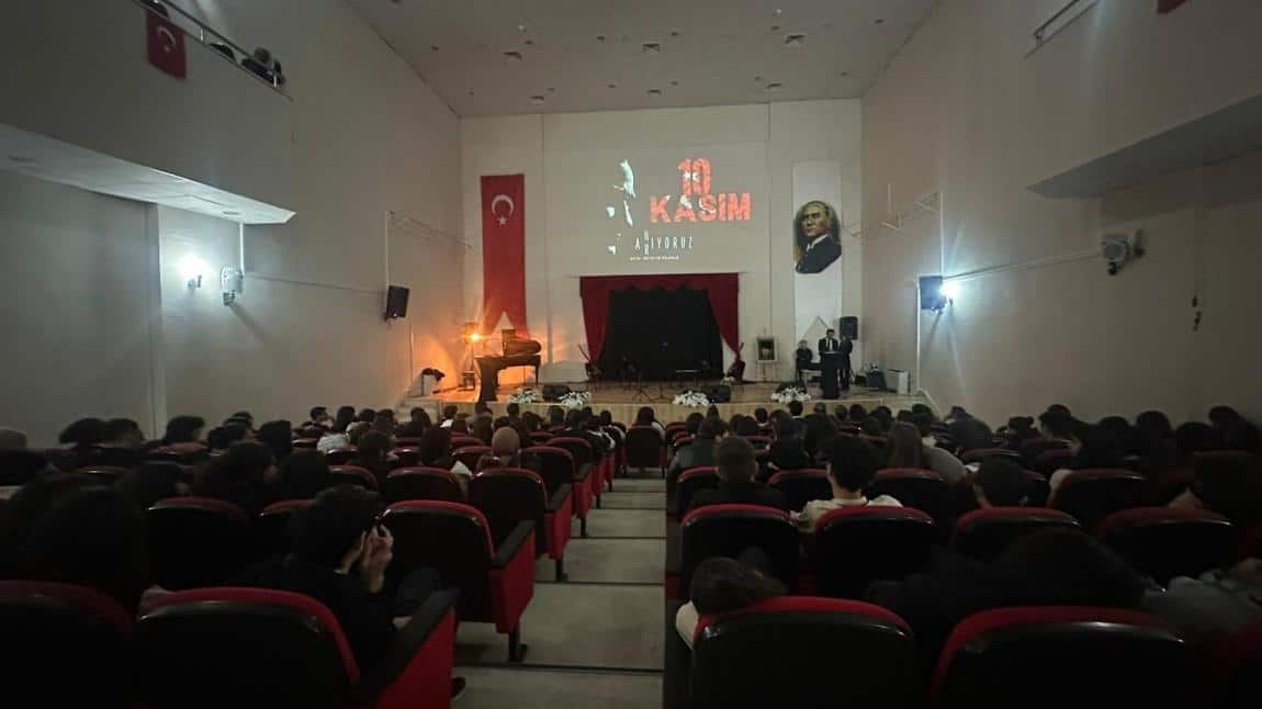  Atatürk’ün aramızdan ayrılışının 85'inci yılında Okulumuzda tören düzenlendi.